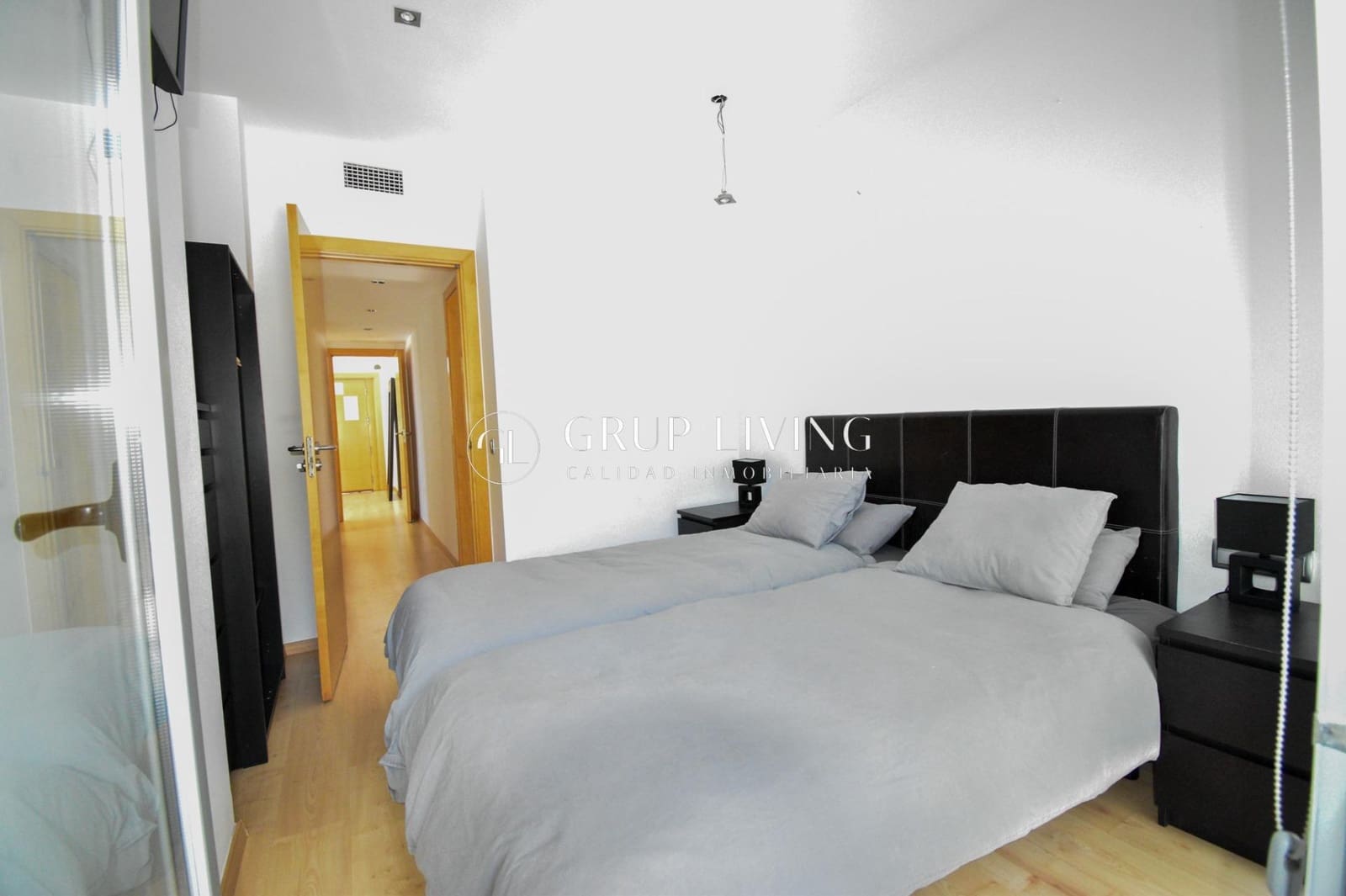 4 bedroom Villa for sale in Canyelles with pool garage - € 599,000 (Ref: 9965366)