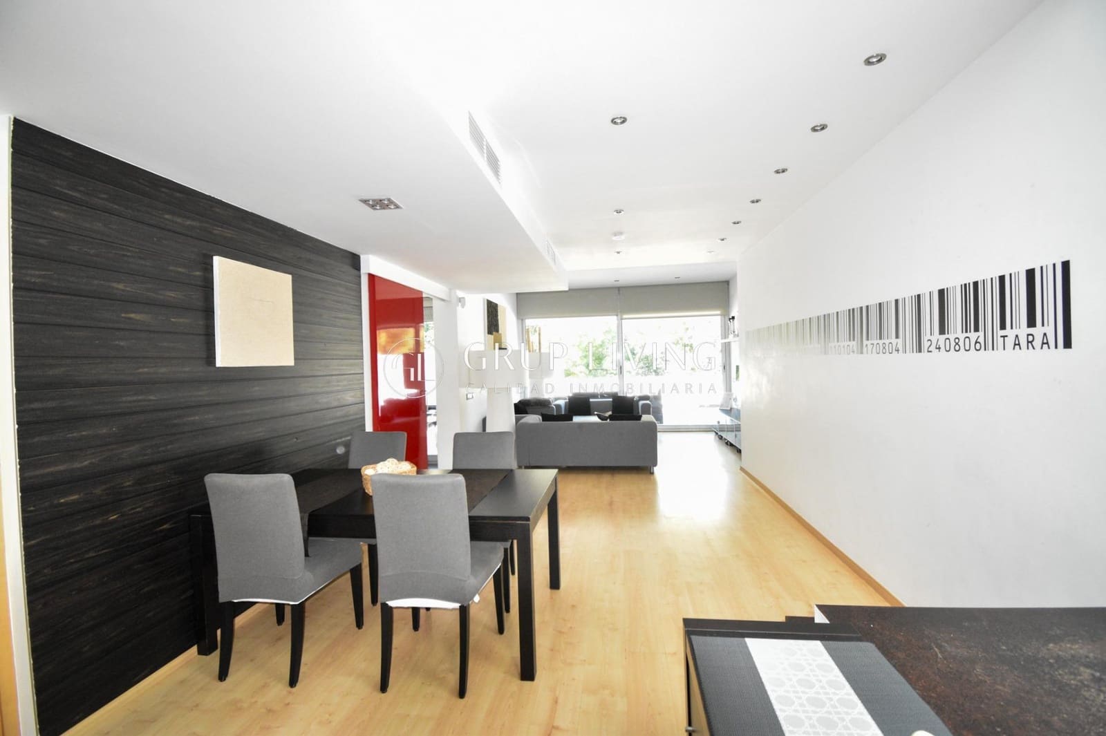 4 bedroom Villa for sale in Canyelles with pool garage - € 599,000 (Ref: 9965366)