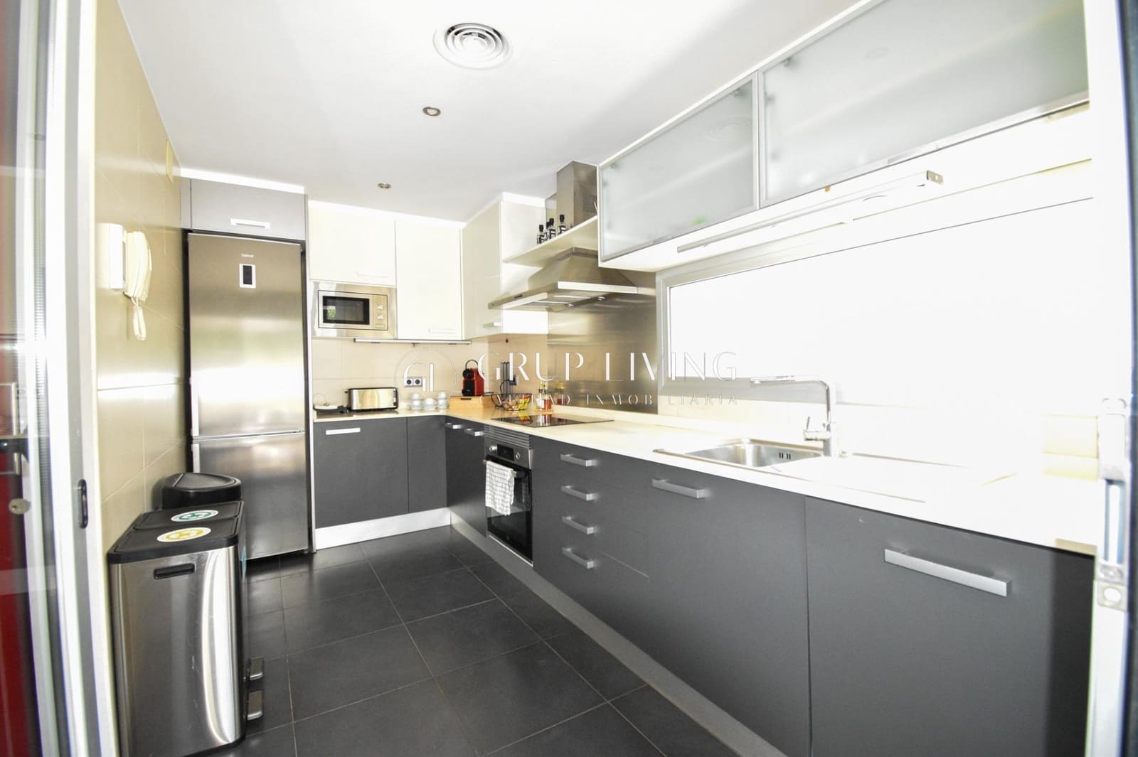 4 bedroom Villa for sale in Canyelles with pool garage - € 599,000 (Ref: 9965366)