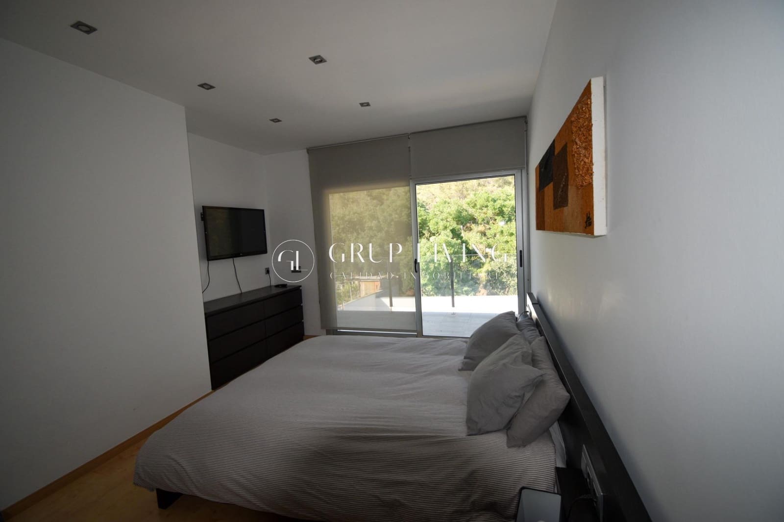 4 bedroom Villa for sale in Canyelles with pool garage - € 599,000 (Ref: 9965366)