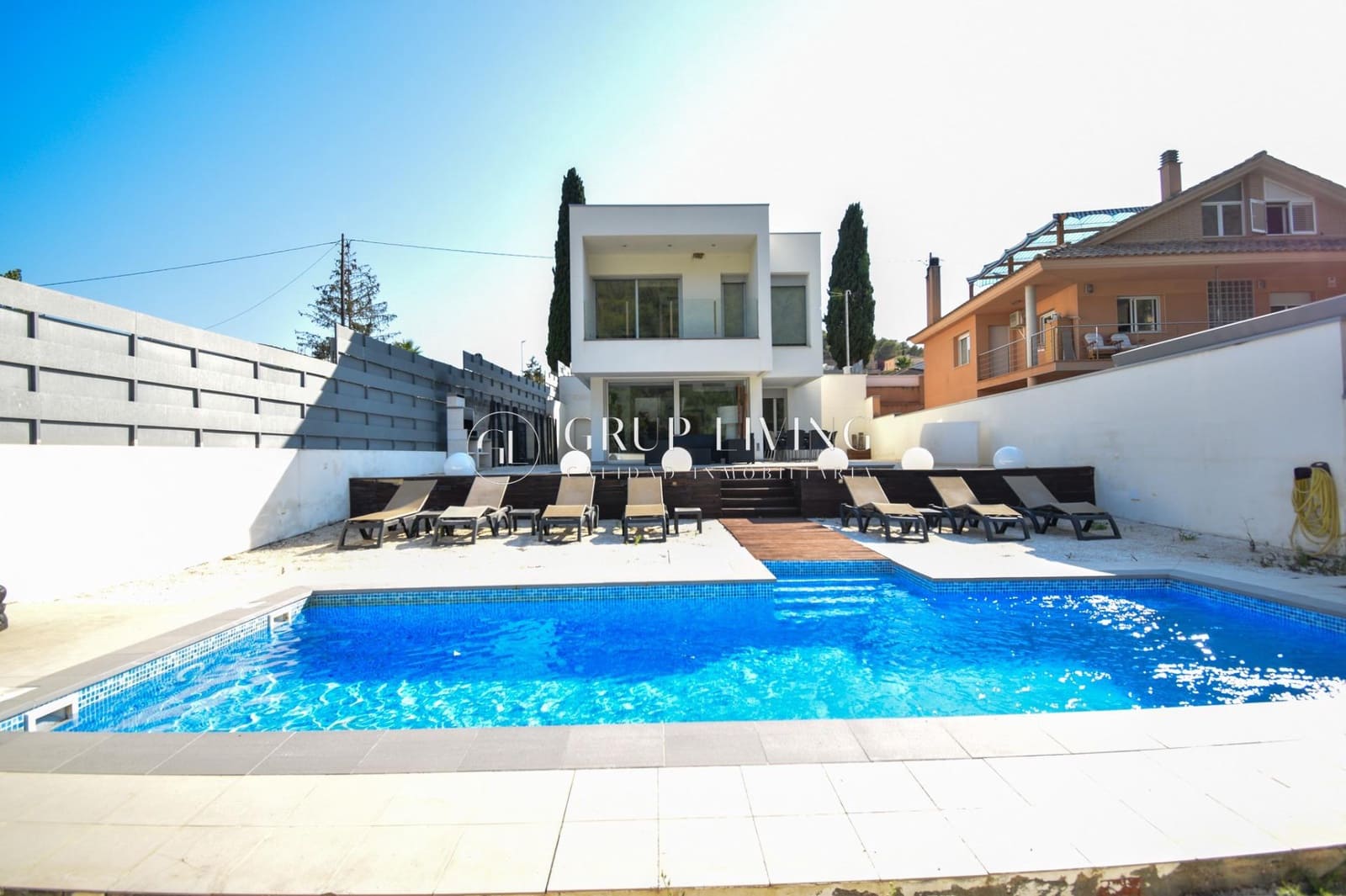 4 bedroom Villa for sale in Canyelles with pool garage - € 599,000 (Ref: 9965366)