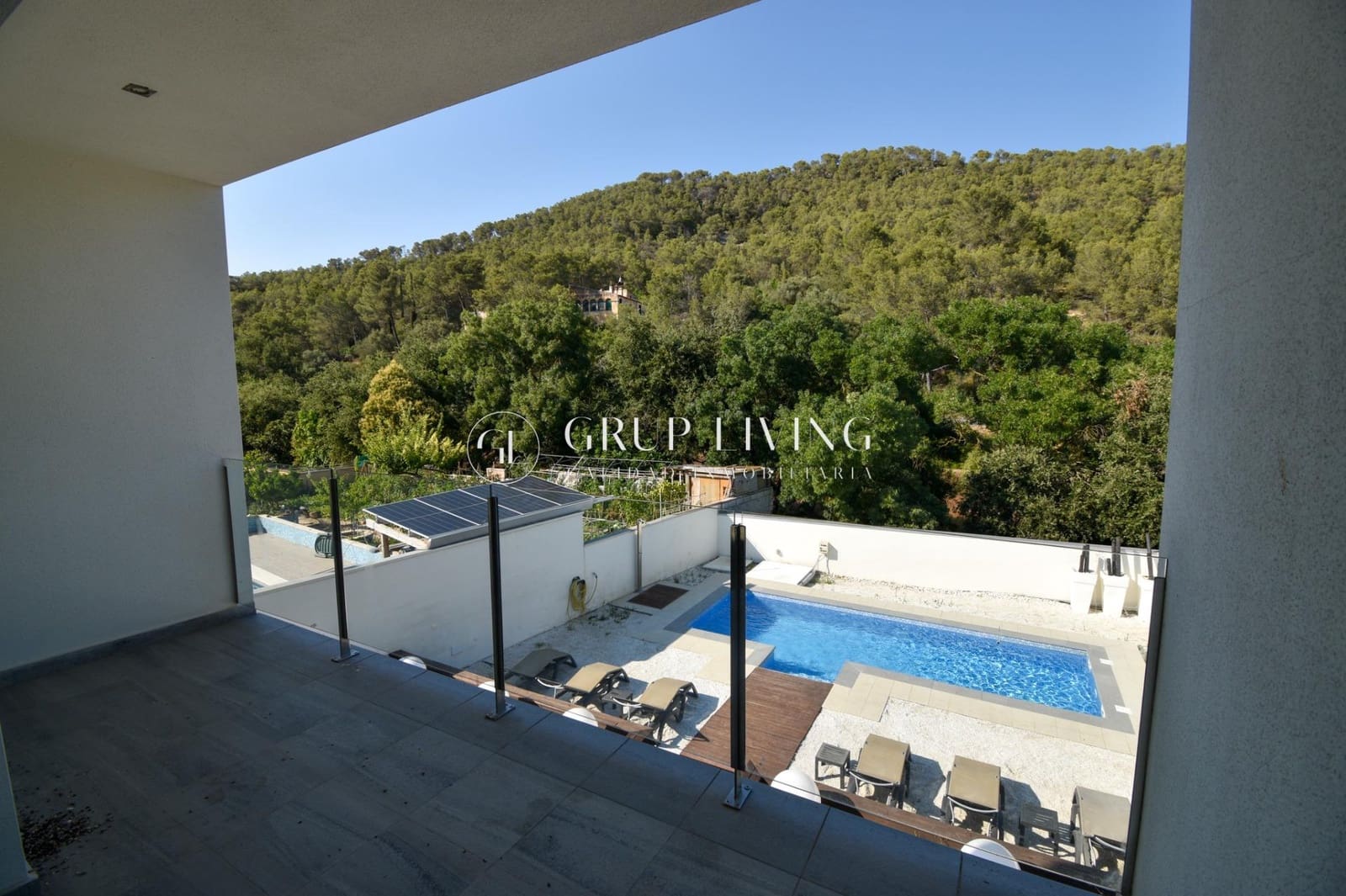 4 bedroom Villa for sale in Canyelles with pool garage - € 599,000 (Ref: 9965366)