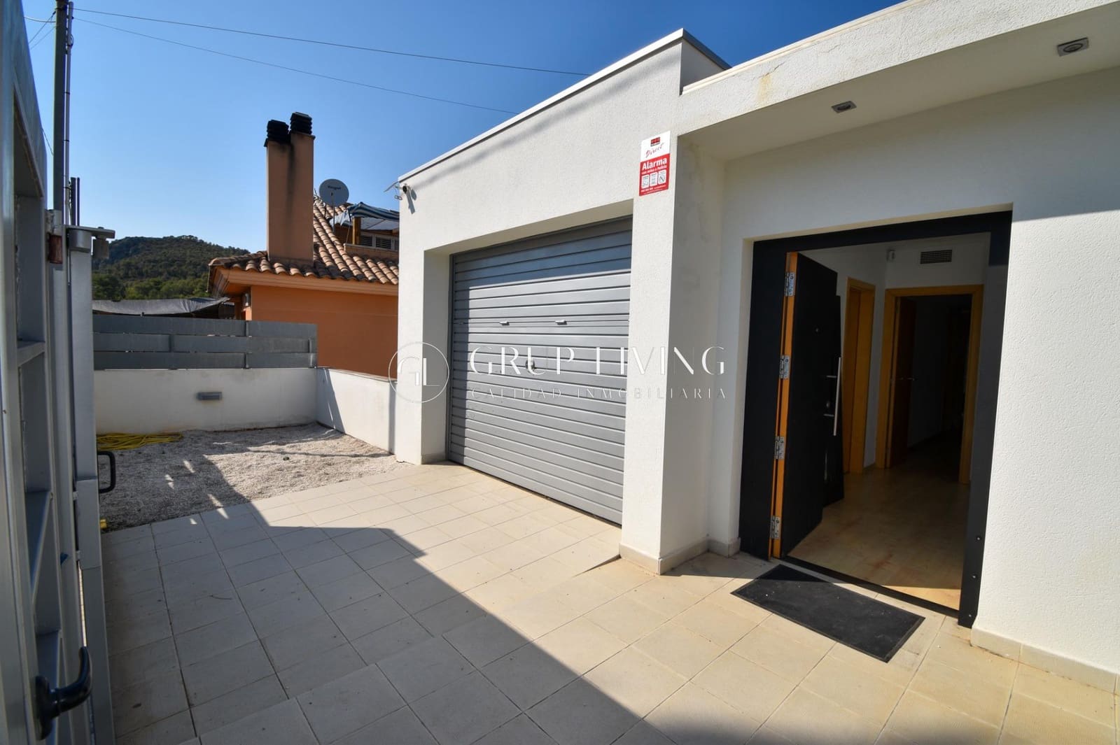 4 bedroom Villa for sale in Canyelles with pool garage - € 599,000 (Ref: 9965366)