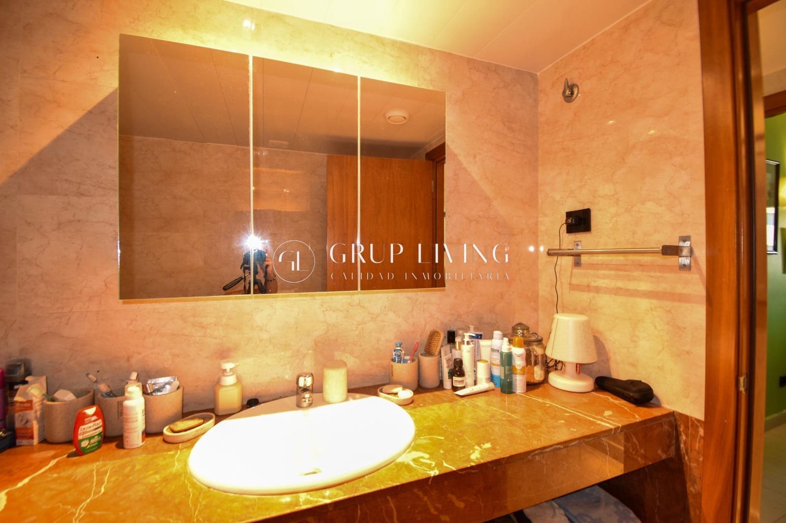 Piso de 4 habitaciones en Sitges en venta con piscina garaje - 794.000 € (Ref: 9973393)