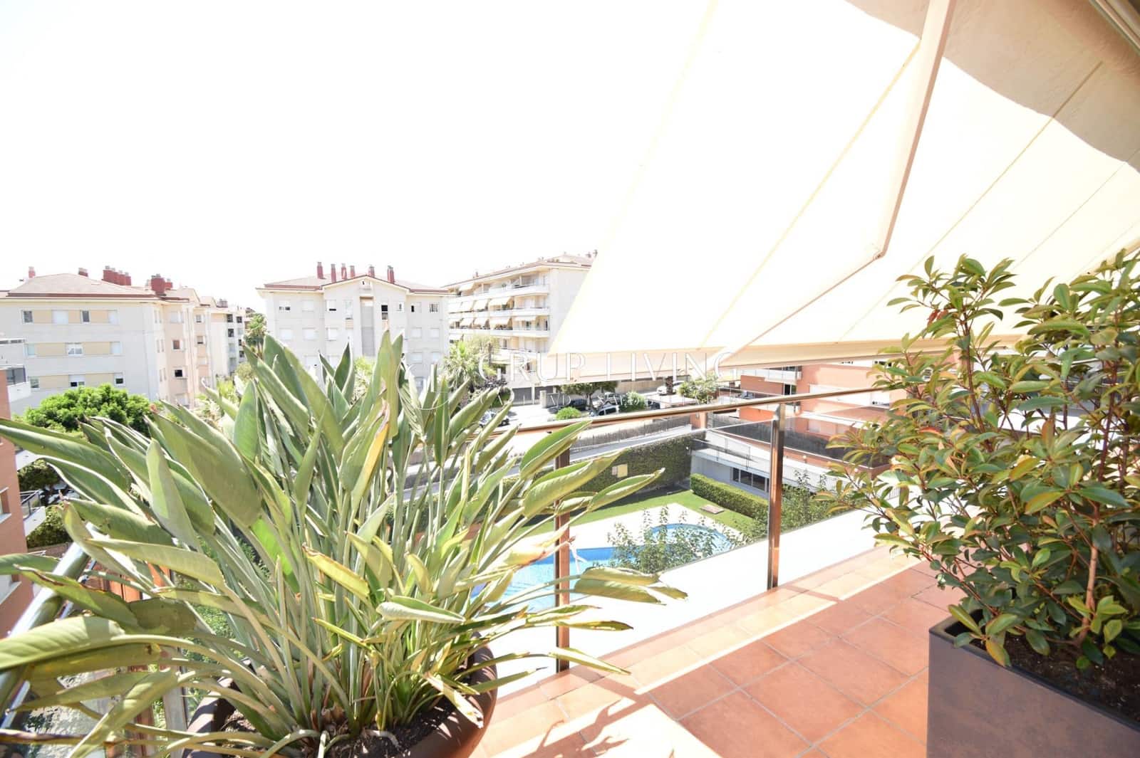 Piso de 4 habitaciones en Sitges en venta con piscina garaje - 794.000 € (Ref: 9973393)