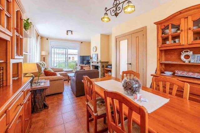 4 soverom Villa til salgs i Sant Pere de Ribes med garasje - € 425 000 (Ref: 9986948)
