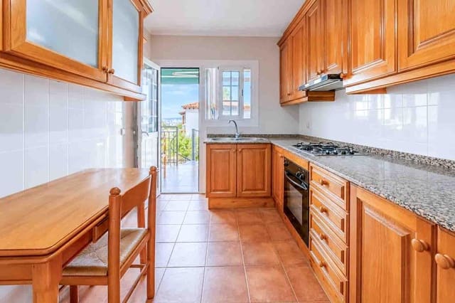4 soverom Villa til salgs i Sant Pere de Ribes med garasje - € 425 000 (Ref: 9986948)