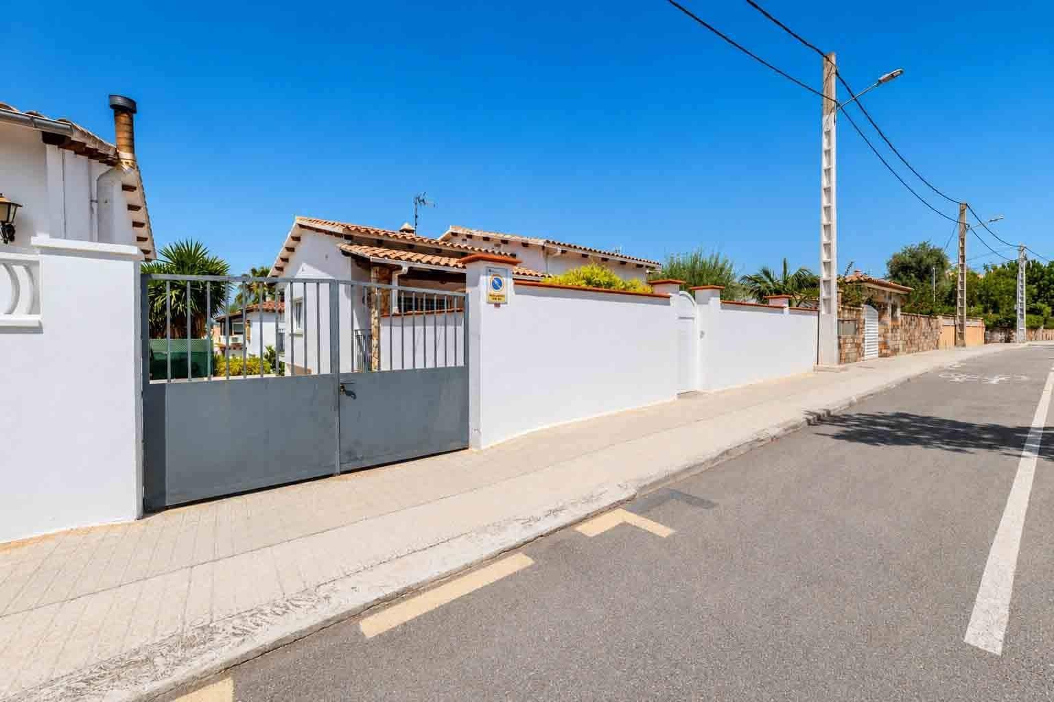 4 soverom Villa til salgs i Sant Pere de Ribes med garasje - € 425 000 (Ref: 9986948)