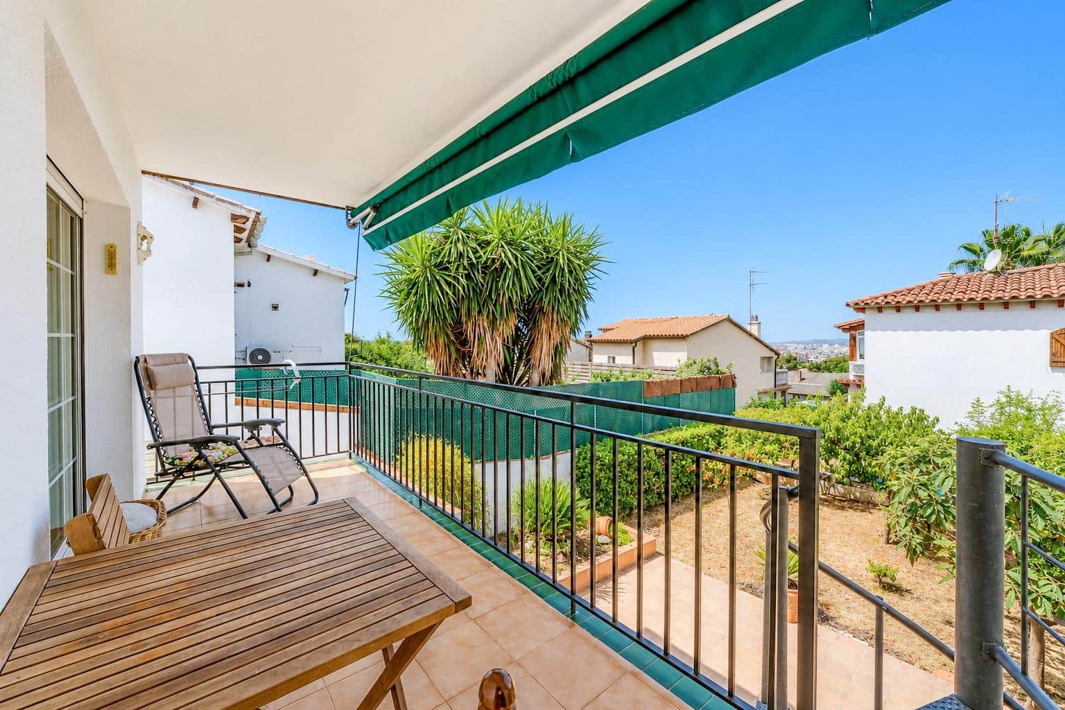 4 soverom Villa til salgs i Sant Pere de Ribes med garasje - € 425 000 (Ref: 9986948)