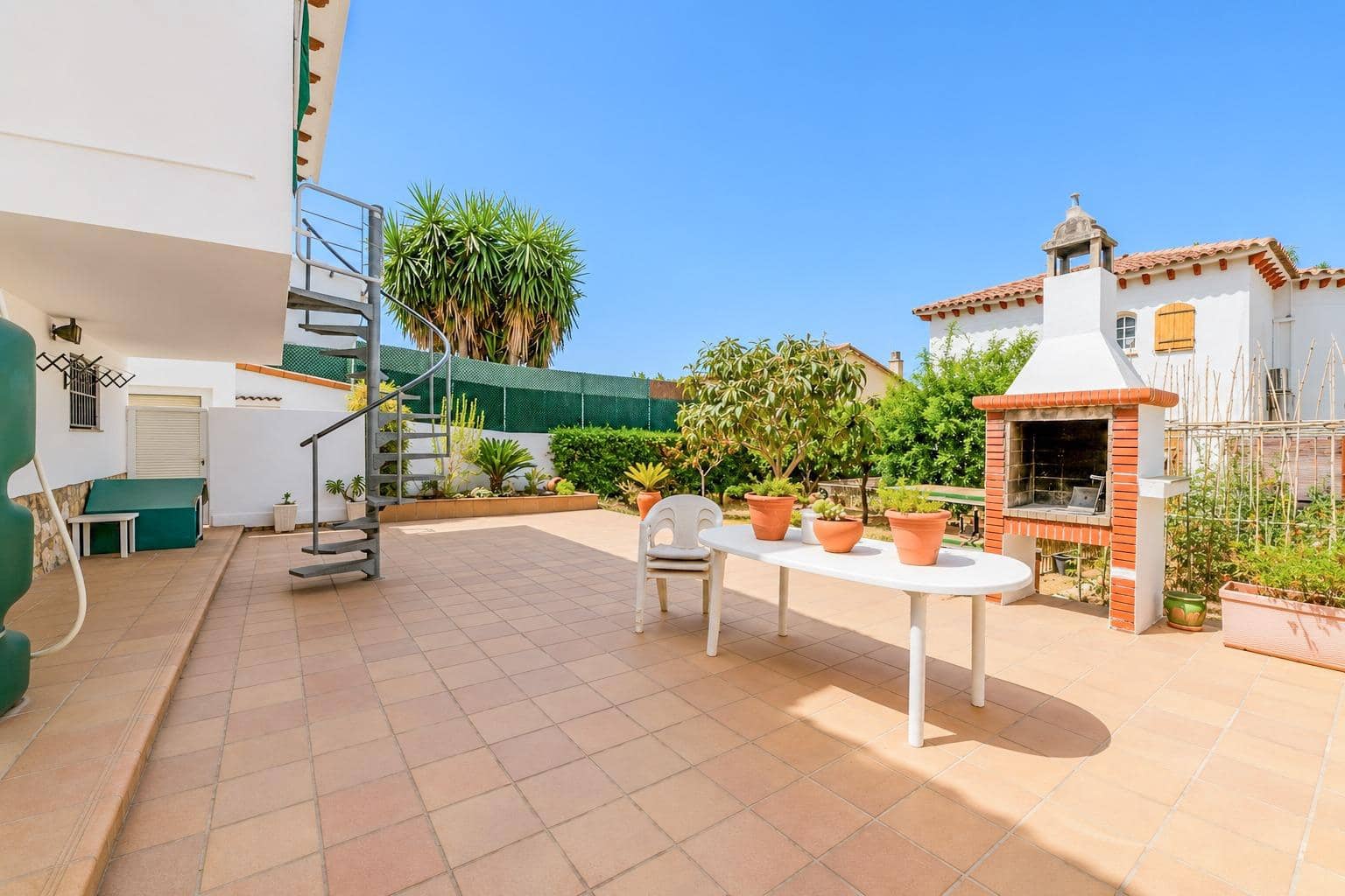 4 soverom Villa til salgs i Sant Pere de Ribes med garasje - € 425 000 (Ref: 9986948)