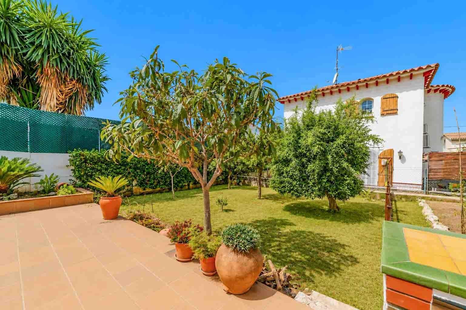 4 soverom Villa til salgs i Sant Pere de Ribes med garasje - € 425 000 (Ref: 9986948)