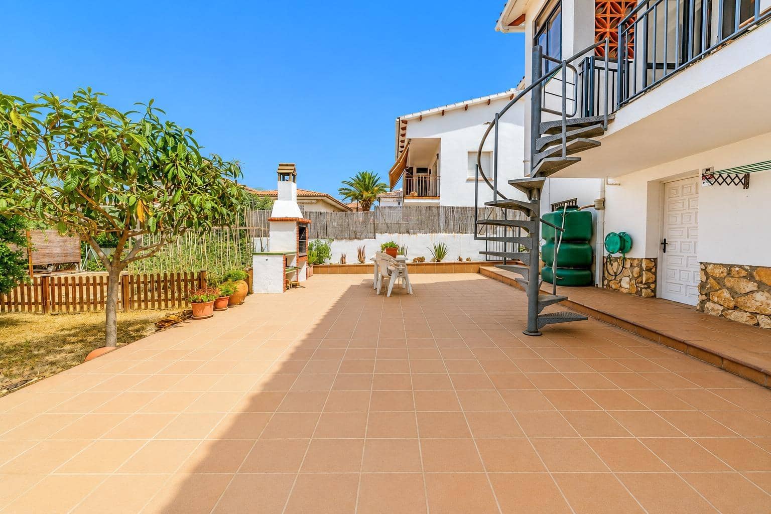 4 soverom Villa til salgs i Sant Pere de Ribes med garasje - € 425 000 (Ref: 9986948)