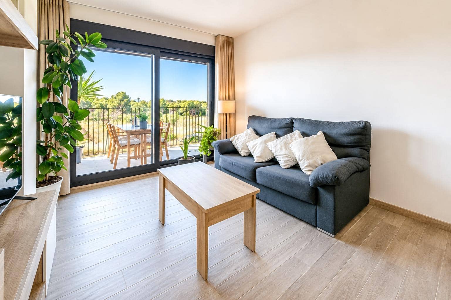 3 slaapkamer Flat te koop in Vilanova i la Geltru met zwembad garage - € 345.000 (Ref: 9994333)