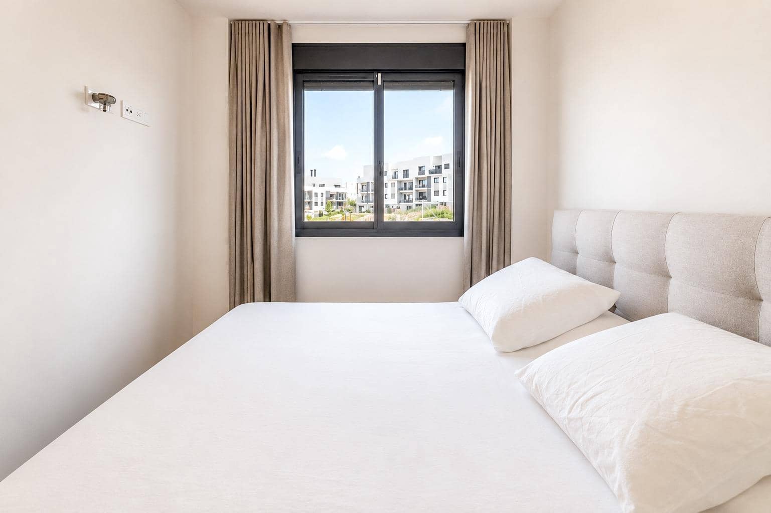 3 slaapkamer Flat te koop in Vilanova i la Geltru met zwembad garage - € 345.000 (Ref: 9994333)