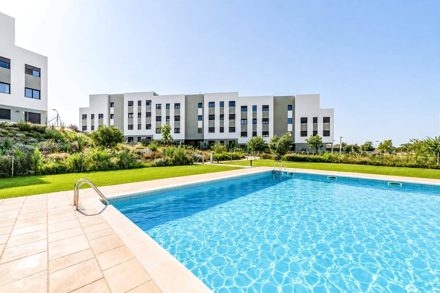 3 slaapkamer Flat te koop in Vilanova i la Geltru met zwembad garage - € 345.000 (Ref: 9994333)