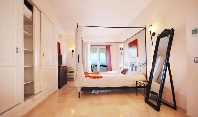 3 makuuhuone Huvila vuokrattavana paikassa Costa de la Calma, Calvià mukana uima-altaan - 4 500 € (Ref: 5277368)