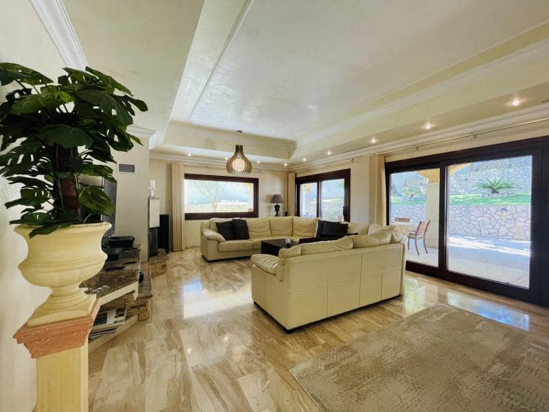 5 slaapkamer Villa te huur in El Toro / Port Adriano - € 6.000 (Ref: 5777249)