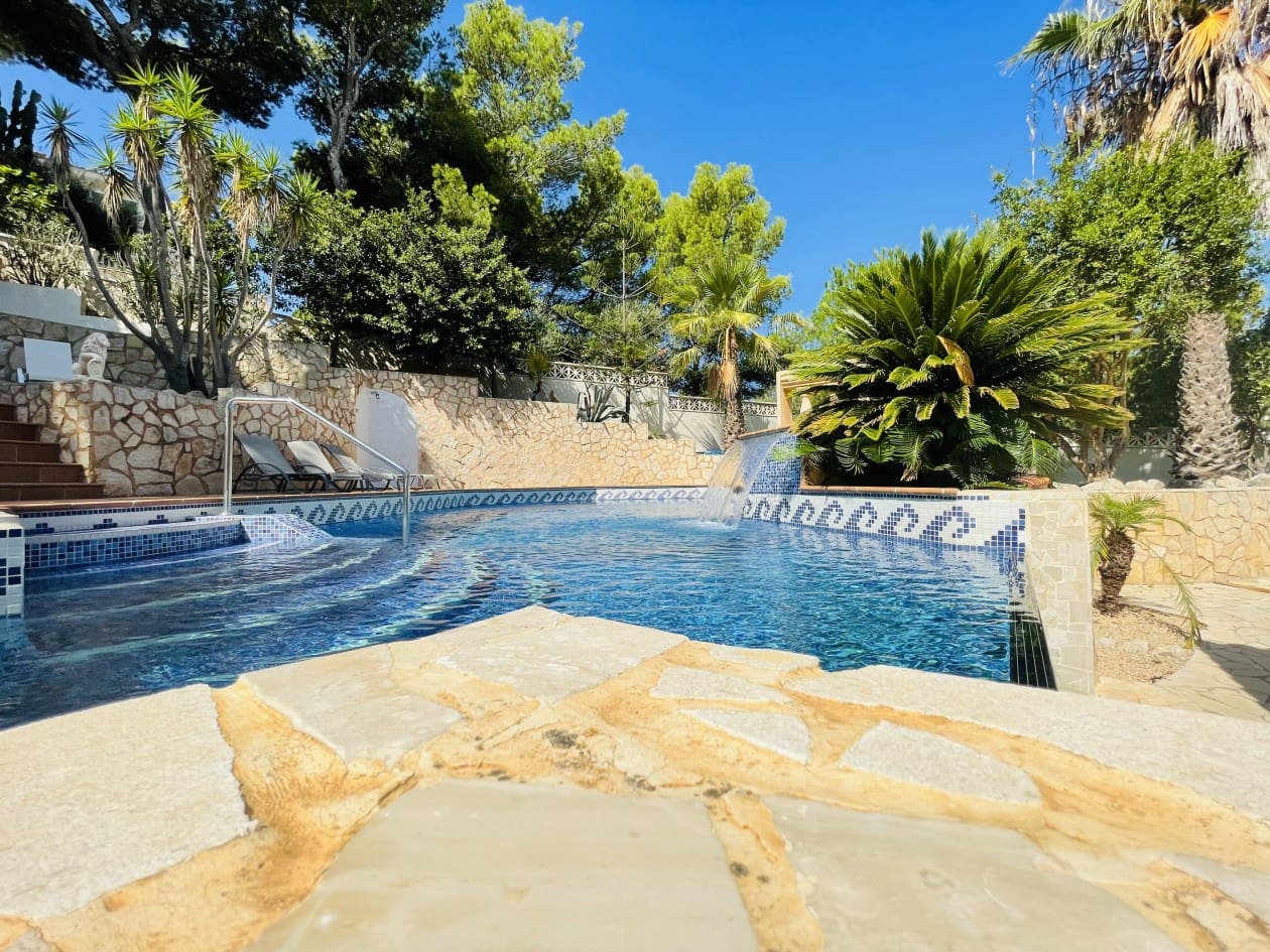 Chalet de 5 habitaciones en El Toro / Port Adriano en alquiler - 6.000 € (Ref: 5777249)