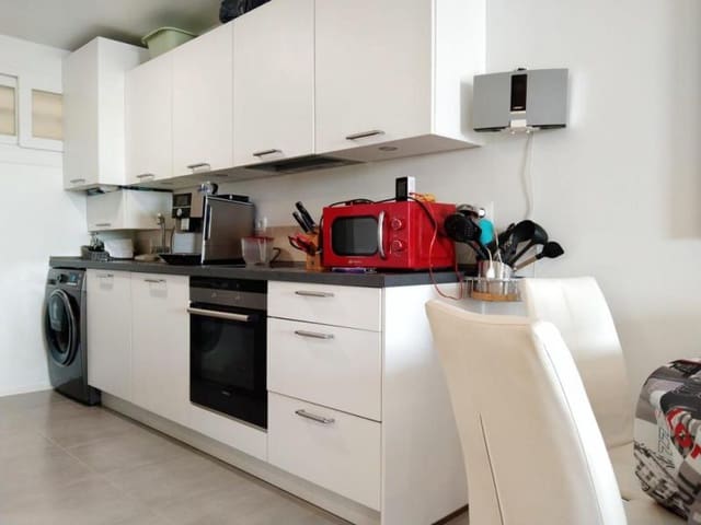 2 soveværelse Lejlighed til leje i Santa Ponsa, Calvià - € 2.000 (Ref: 8478792)