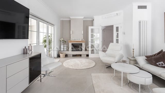 4 camera da letto Villa in vendita in Santa Ponsa, Calvià con piscina garage - 1.800.000 € (Rif: 10125250)