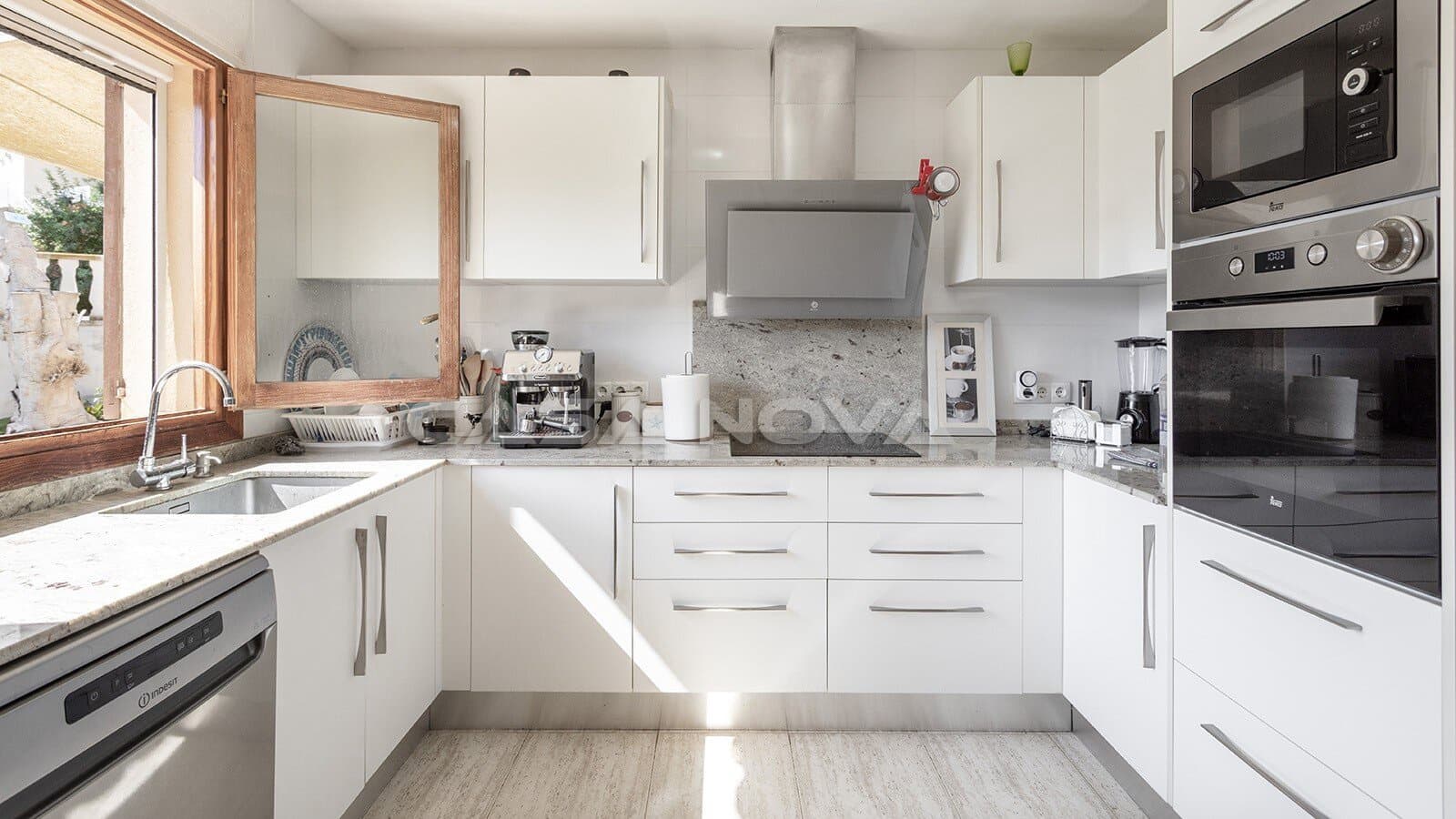 3 camera da letto Villa in vendita in Costa de la Calma con piscina garage - 1.590.000 € (Rif: 10154014)