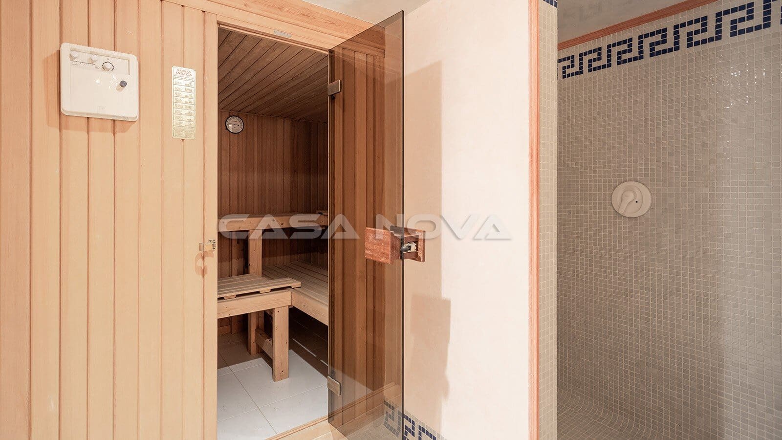 Apartamento de 3 habitaciones en Santa Ponsa en venta con piscina garaje - 1.695.000 € (Ref: 10165783)