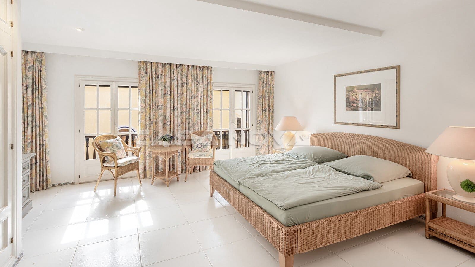 Apartamento de 3 habitaciones en Santa Ponsa en venta con piscina garaje - 1.695.000 € (Ref: 10165783)