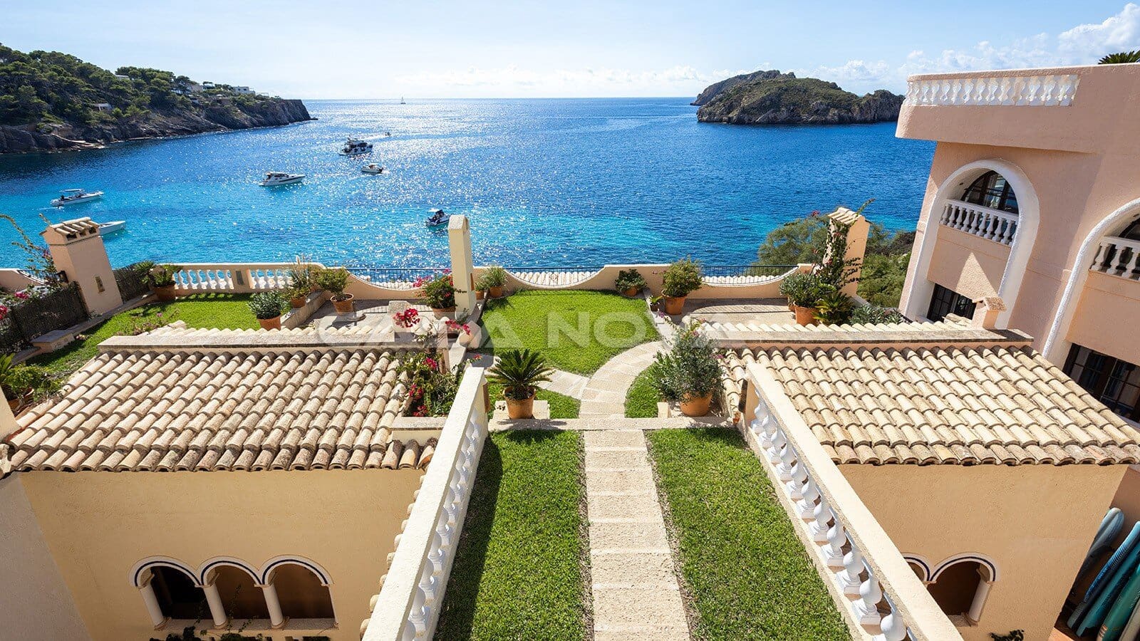 3 bedroom Penthouse for sale in Santa Ponsa with pool garage - € 1,550,000 (Ref: 10165784)