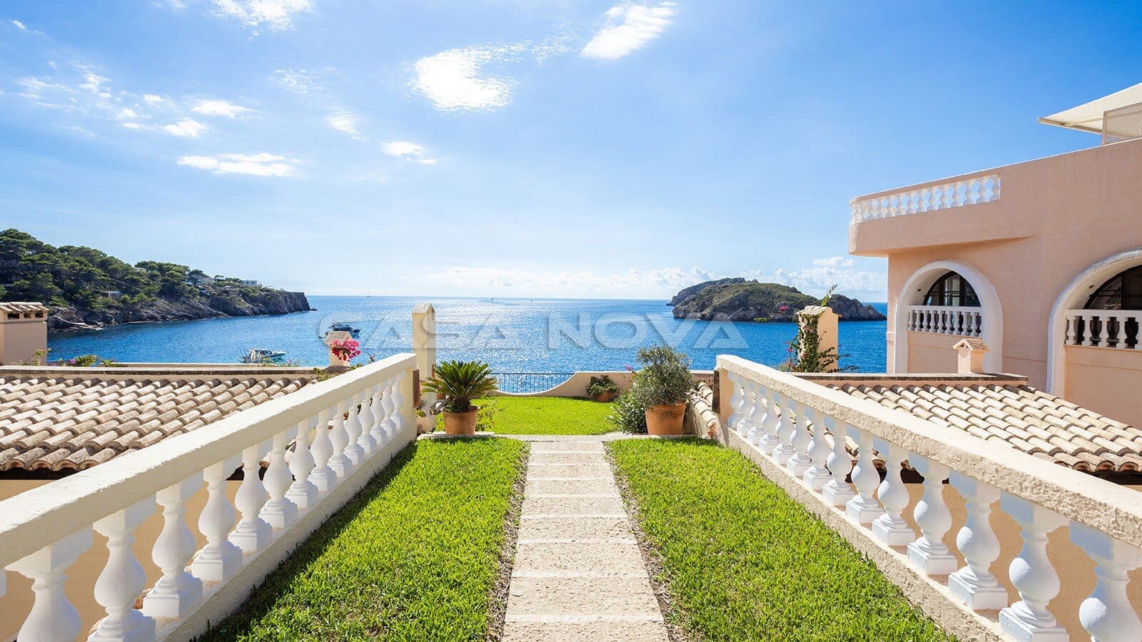 5 bedroom Apartment for sale in Santa Ponsa with pool garage - € 1,750,000 (Ref: 10165785)