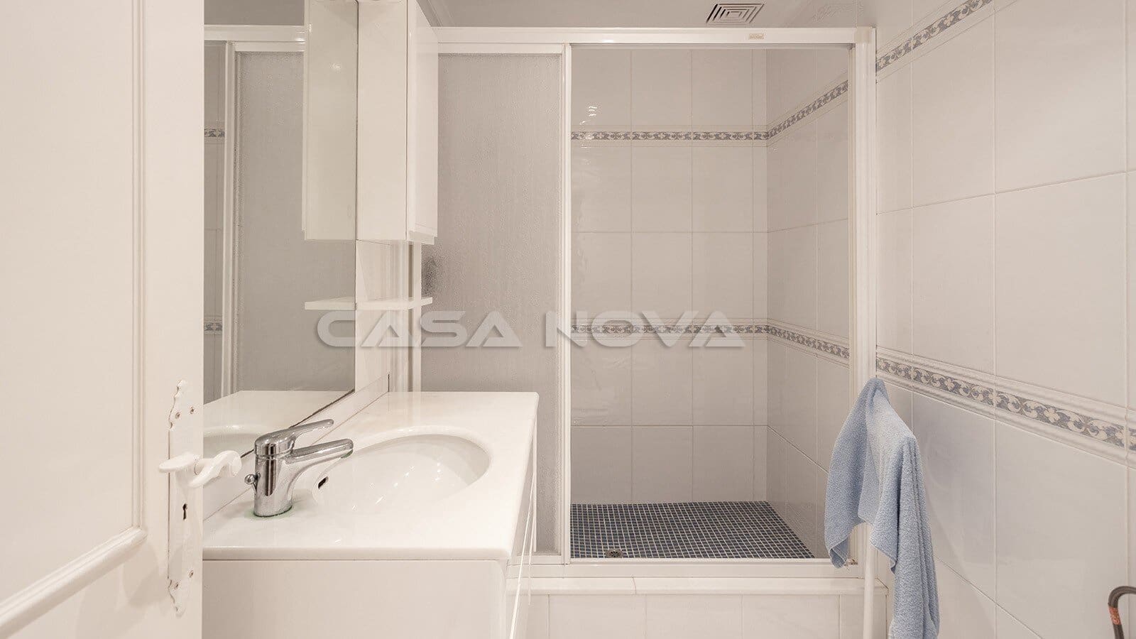 5 bedroom Apartment for sale in Santa Ponsa with pool garage - € 1,750,000 (Ref: 10165785)
