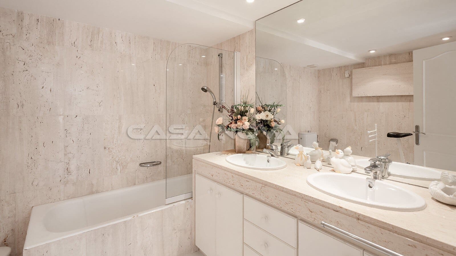 5 bedroom Apartment for sale in Santa Ponsa with pool garage - € 1,750,000 (Ref: 10165785)