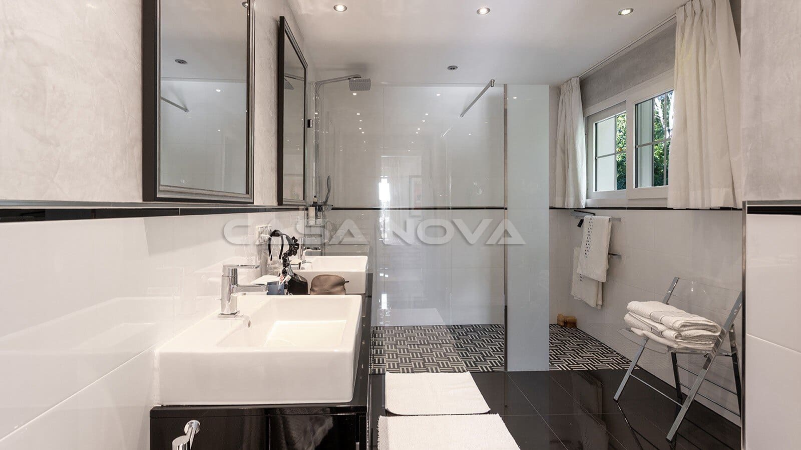 3 slaapkamer Villa te koop in Santa Ponsa met zwembad garage - € 2.995.000 (Ref: 10172816)
