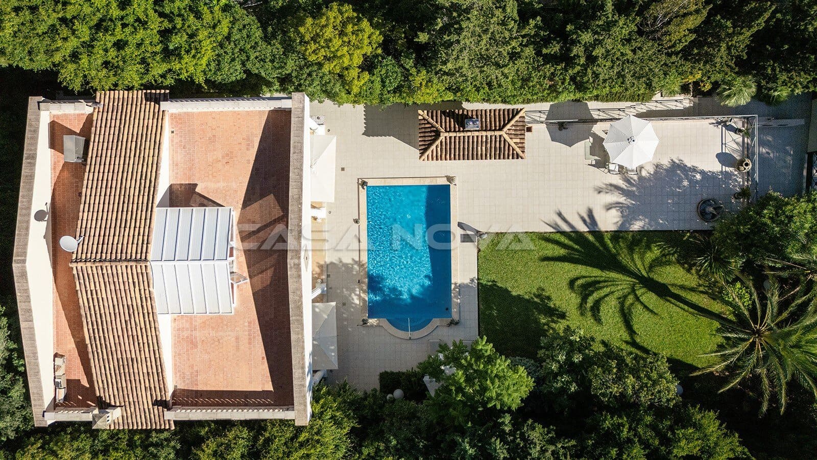 3 slaapkamer Villa te koop in Santa Ponsa met zwembad garage - € 2.995.000 (Ref: 10172816)