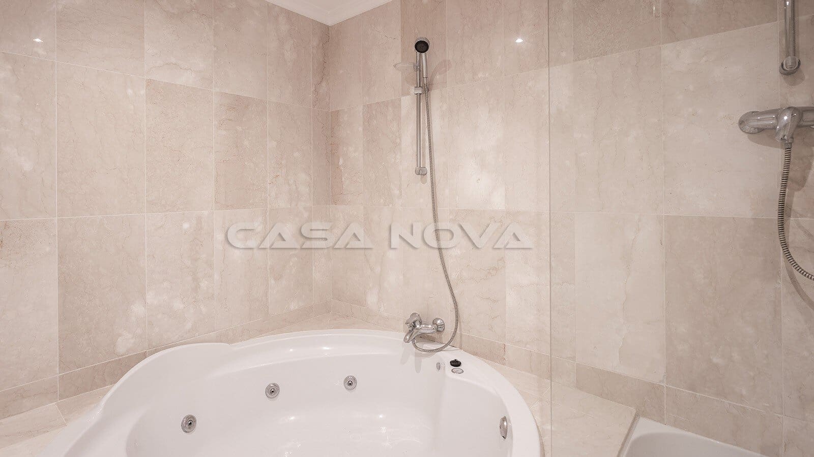 2 bedroom Apartment for sale in Santa Ponsa with pool garage - € 895,000 (Ref: 10179447)