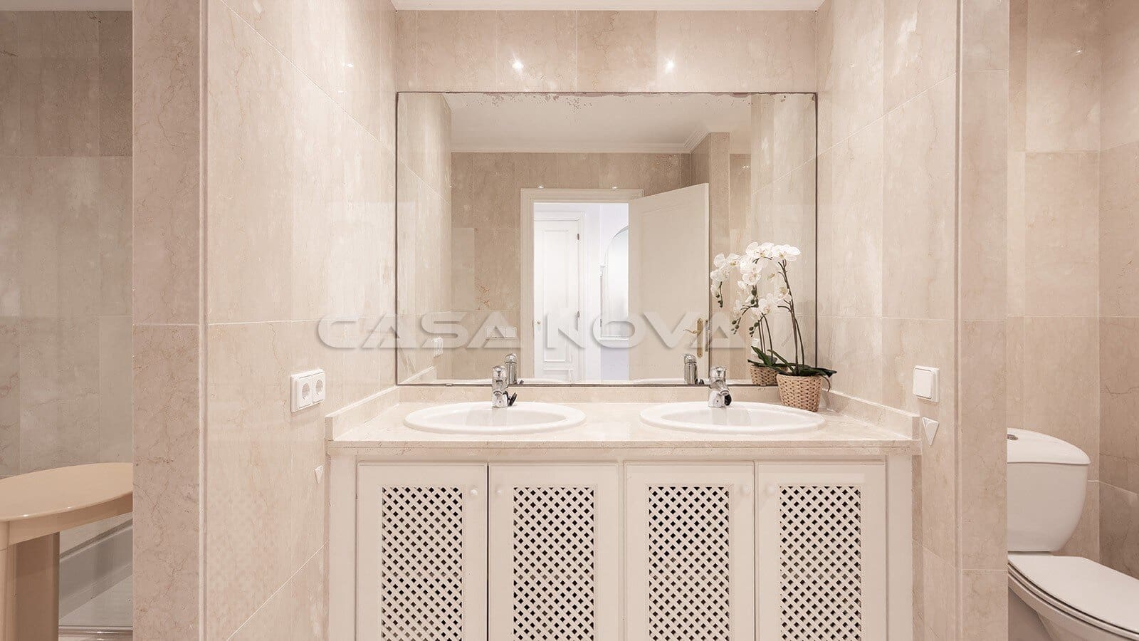 2 bedroom Apartment for sale in Santa Ponsa with pool garage - € 895,000 (Ref: 10179447)