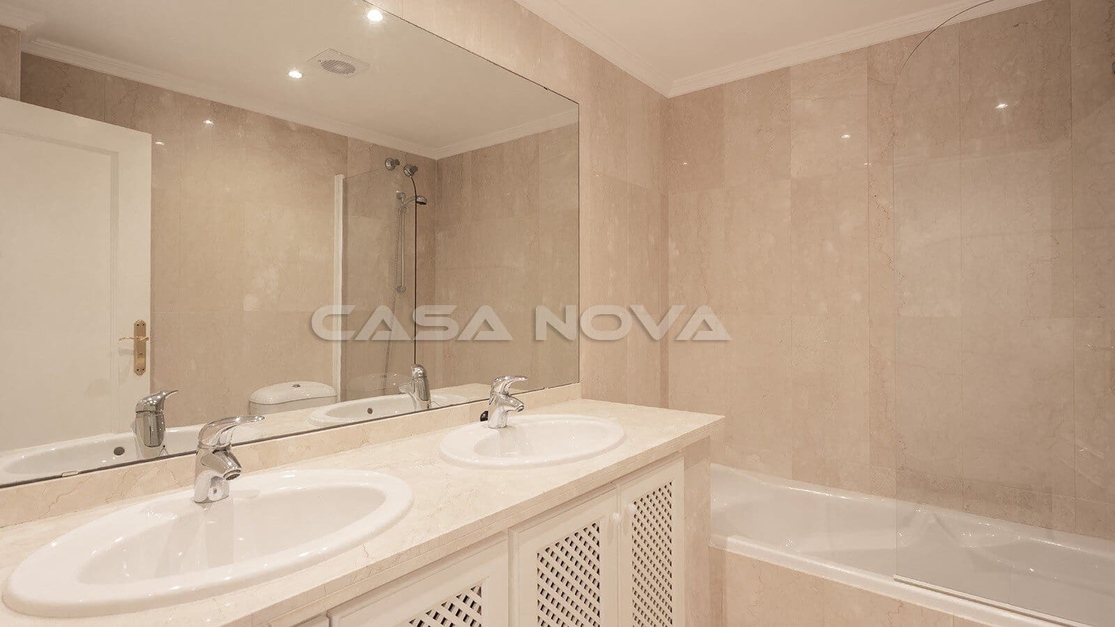 2 bedroom Apartment for sale in Santa Ponsa with pool garage - € 895,000 (Ref: 10179447)