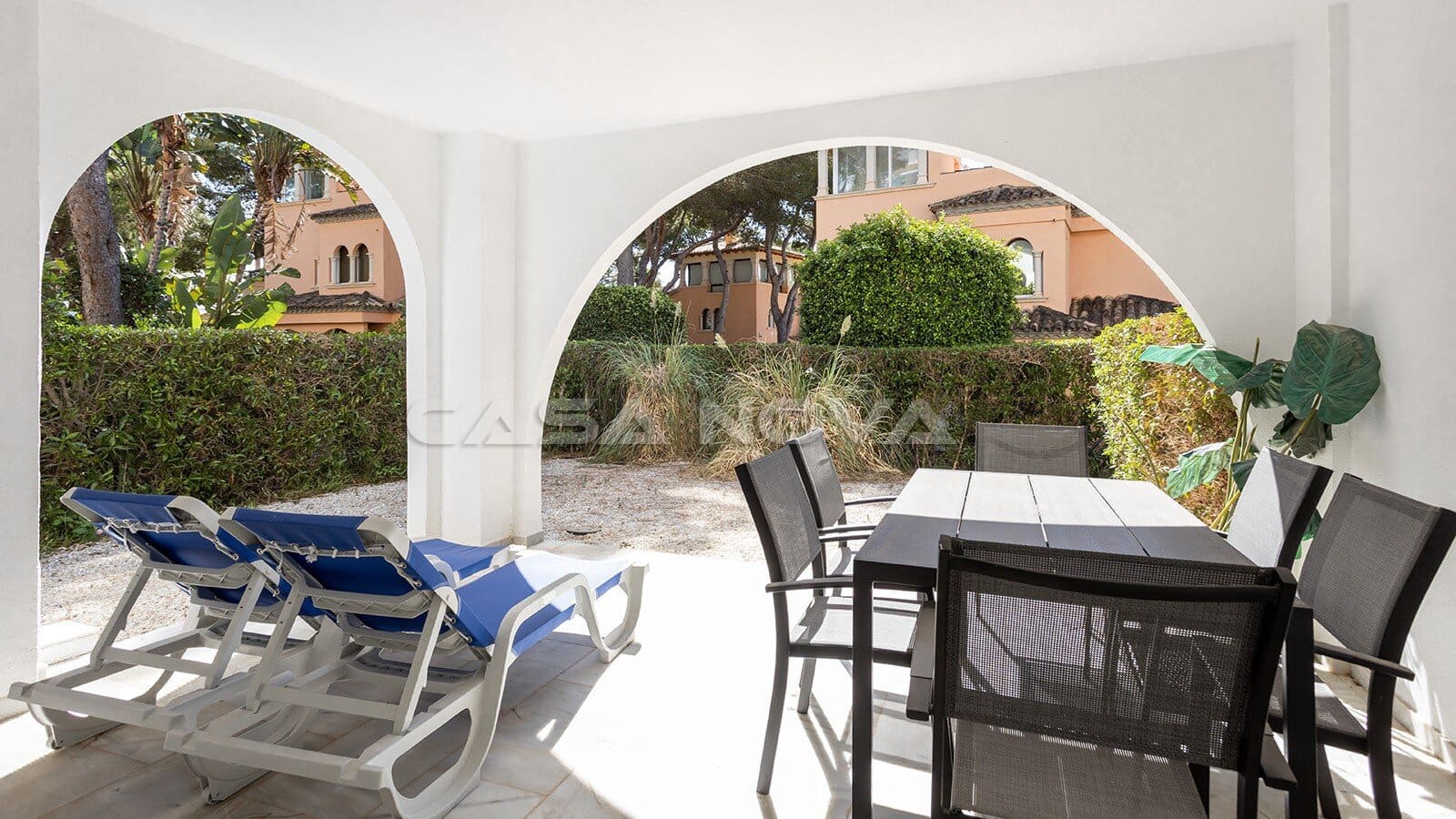 2 bedroom Apartment for sale in Santa Ponsa with pool garage - € 895,000 (Ref: 10179447)