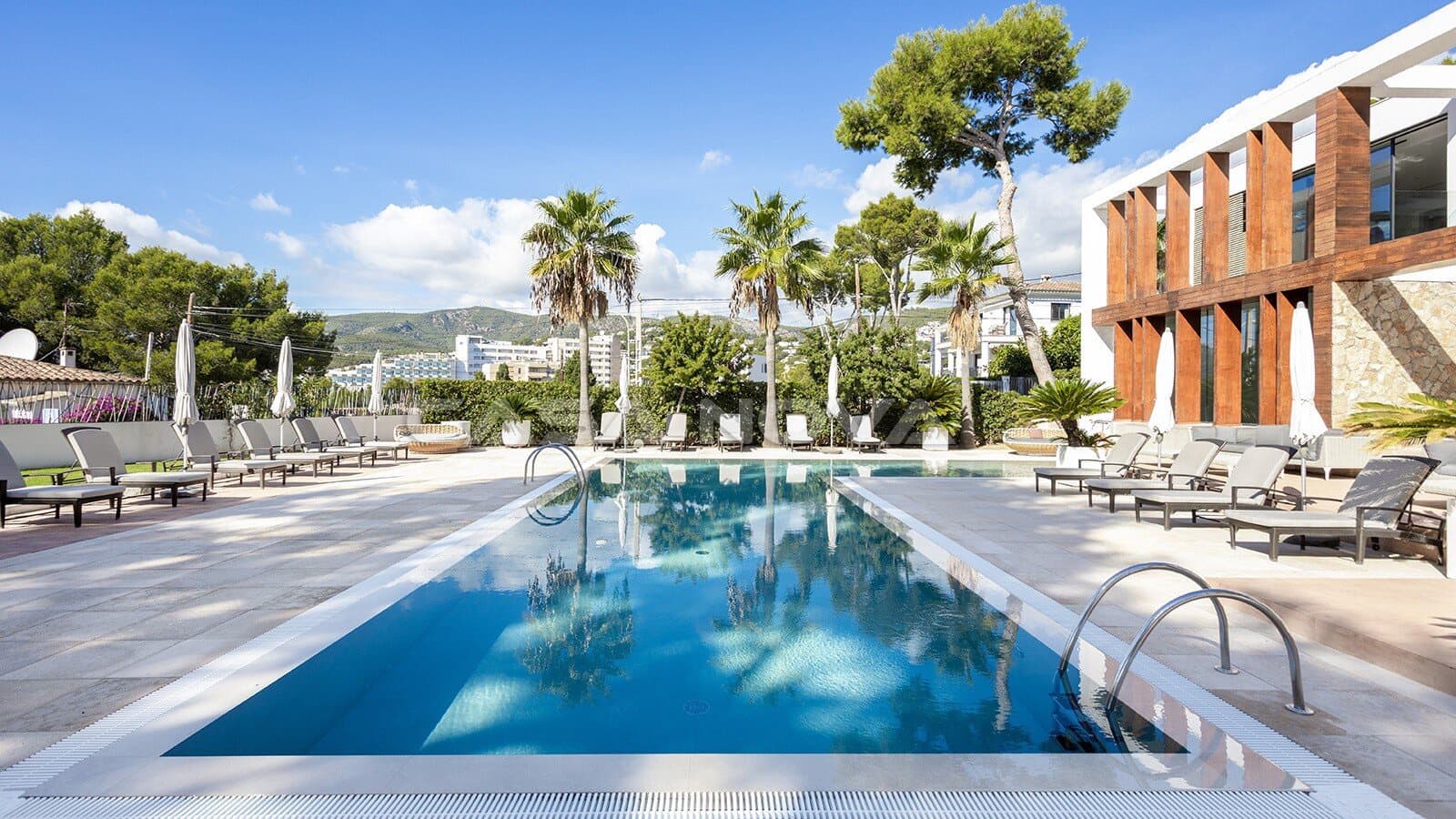 2 bedroom Apartment for sale in Portals Nous with pool garage - € 2,300,000 (Ref: 10186175)