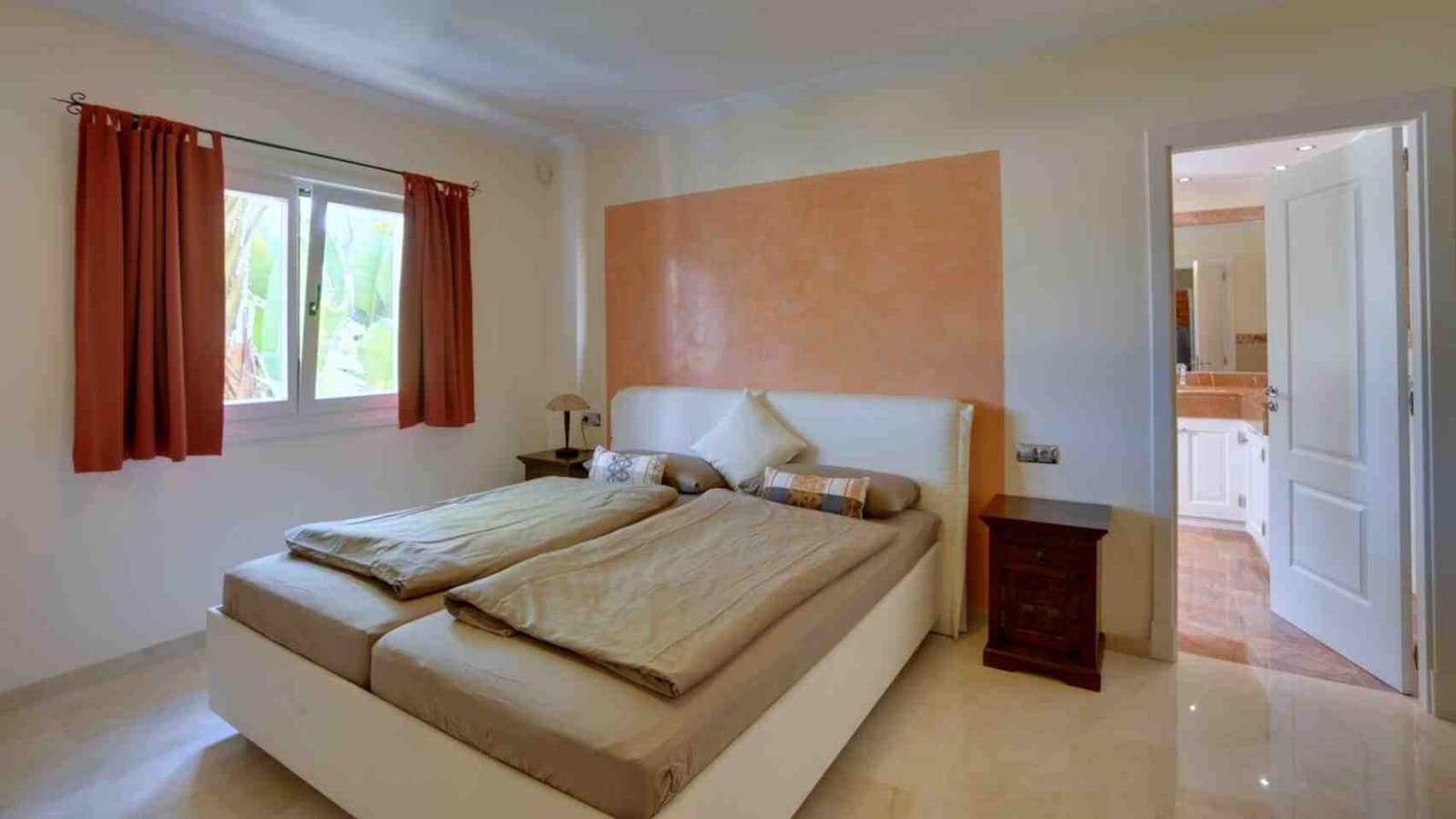 3 soveværelse Villa til salg i Costa de la Calma med swimmingpool garage - € 2.700.000 (Ref: 2107964)