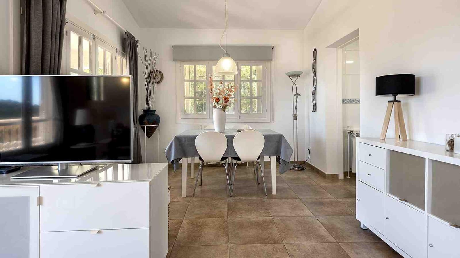 5 slaapkamer Villa te koop in Costa de la Calma met zwembad garage - € 1.595.000 (Ref: 2796669)