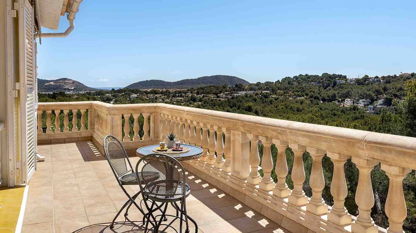 5 slaapkamer Villa te koop in Costa de la Calma met zwembad garage - € 1.595.000 (Ref: 2796669)