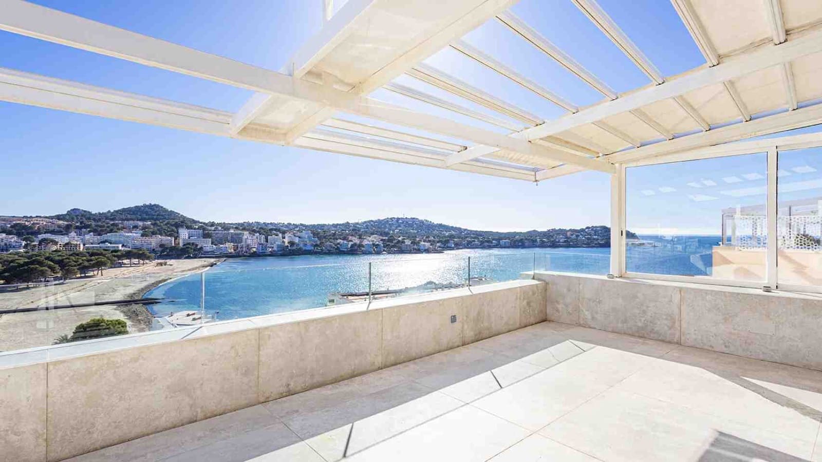 2 soveværelse Penthouse til salg i Santa Ponsa med swimmingpool - € 695.000 (Ref: 3557381)