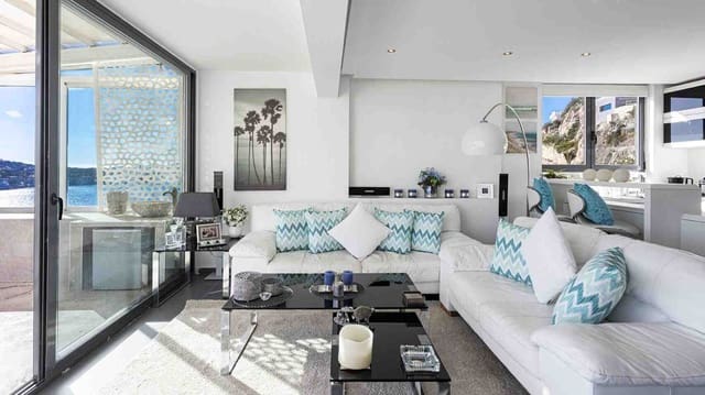 2 soveværelse Penthouse til salg i Santa Ponsa, Calvià med swimmingpool - € 695.000 (Ref: 3557381)