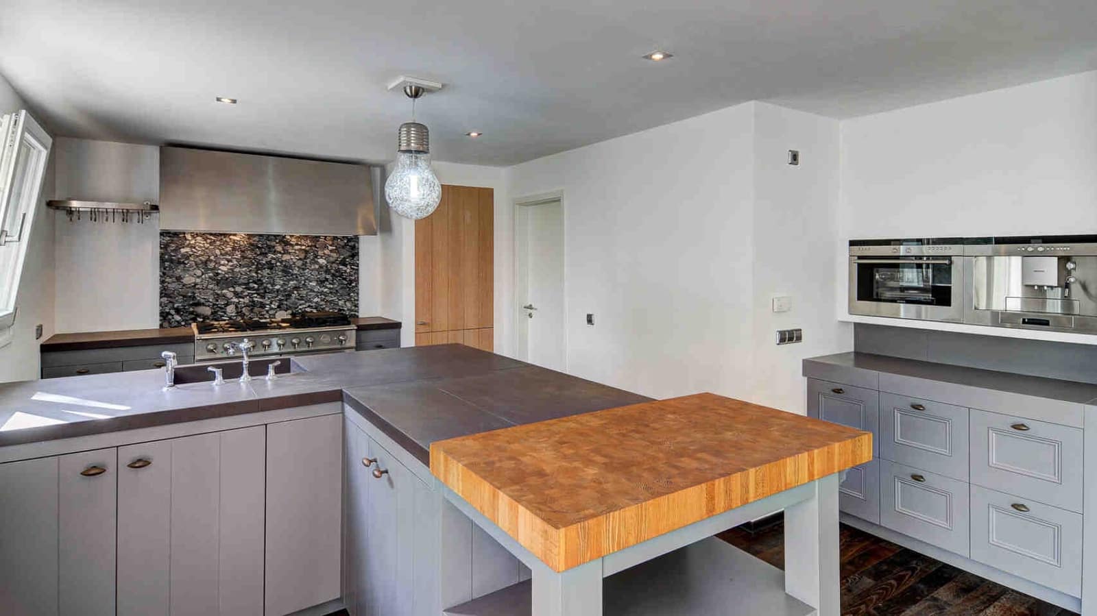 3 quarto Moradia para venda em Sol de Mallorca com piscina - 2 600 000 € (Ref: 3746481)