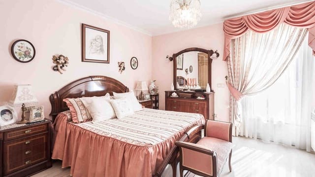 6 sypialnia Willa na sprzedaż w Santa Ponsa, Calvià z basenem garażem - 1 950 000 € (Ref: 4158293)