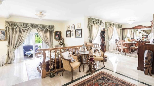 6 sypialnia Willa na sprzedaż w Santa Ponsa, Calvià z basenem garażem - 1 950 000 € (Ref: 4158293)