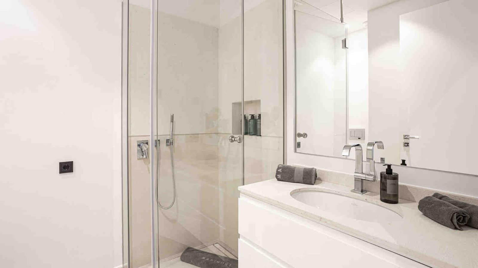 6 slaapkamer Villa te koop in Puerto de Andratx met zwembad - € 12.800.000 (Ref: 5112364)