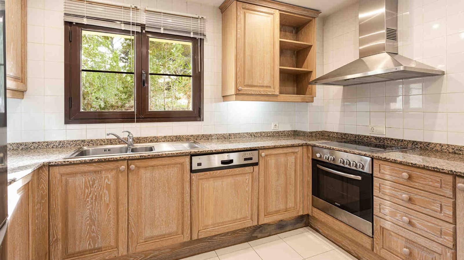 3 bedroom Villa for sale in Santa Ponsa with pool - € 1,250,000 (Ref: 5169501)