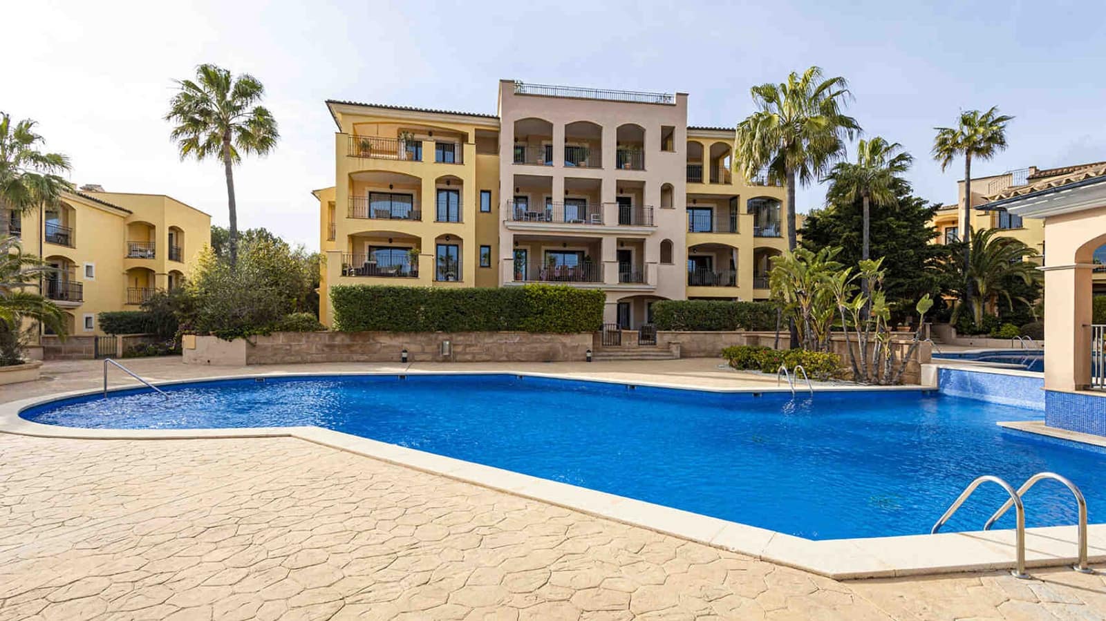 3 bedroom Villa for sale in Santa Ponsa with pool - € 1,250,000 (Ref: 5169501)