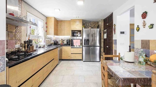 4 bedroom Villa for sale in El Toro / Port Adriano, Calvià with pool - € 1,650,000 (Ref: 5216657)